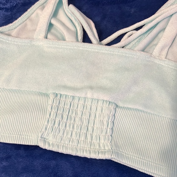 American Eagle Mint Green Crop Top - Picture 5 of 7
